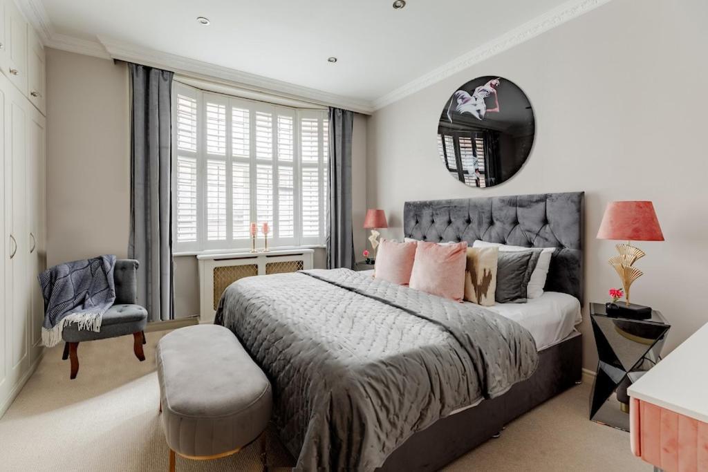 Revamped & Luxxe For Covent Garden Lovers! Adorable City Home For Families & Friends London Exterior photo