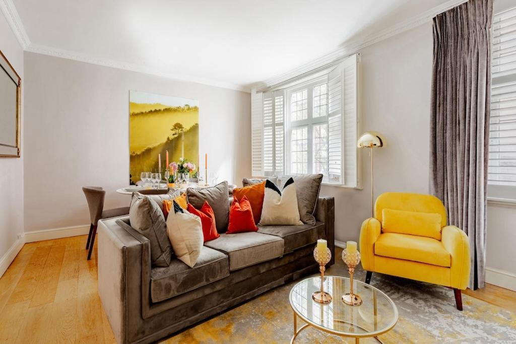 Revamped & Luxxe For Covent Garden Lovers! Adorable City Home For Families & Friends London Exterior photo