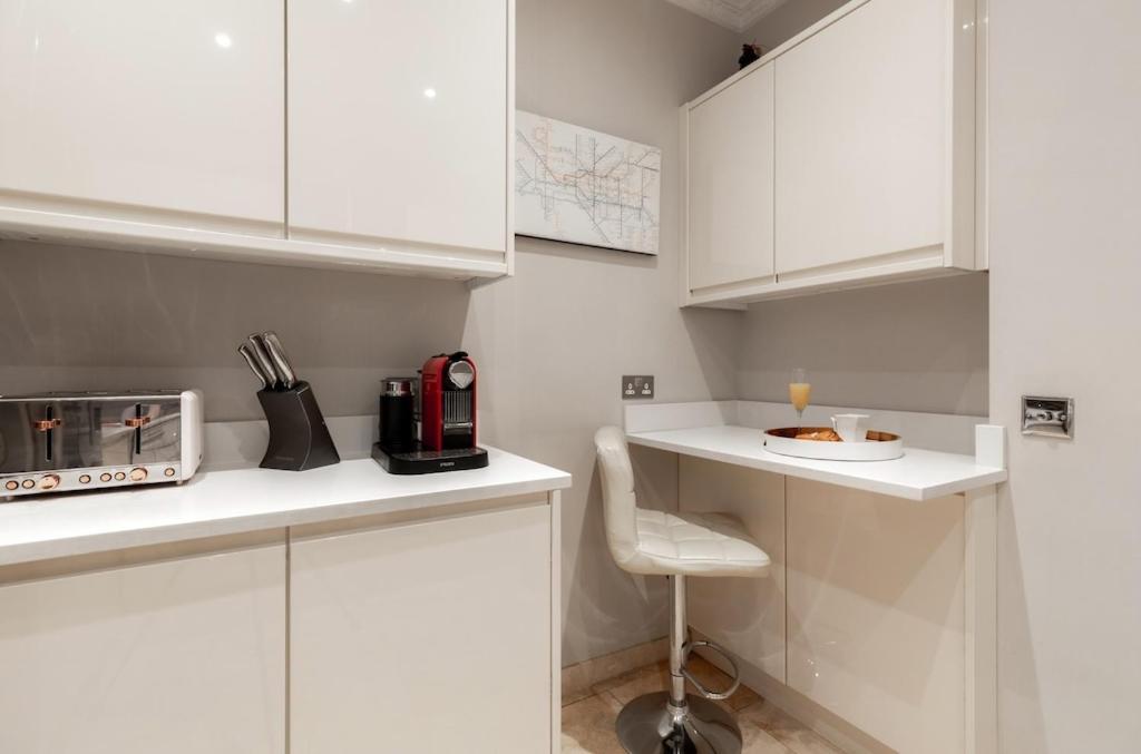 Revamped & Luxxe For Covent Garden Lovers! Adorable City Home For Families & Friends London Exterior photo