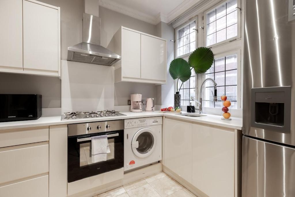 Revamped & Luxxe For Covent Garden Lovers! Adorable City Home For Families & Friends London Exterior photo